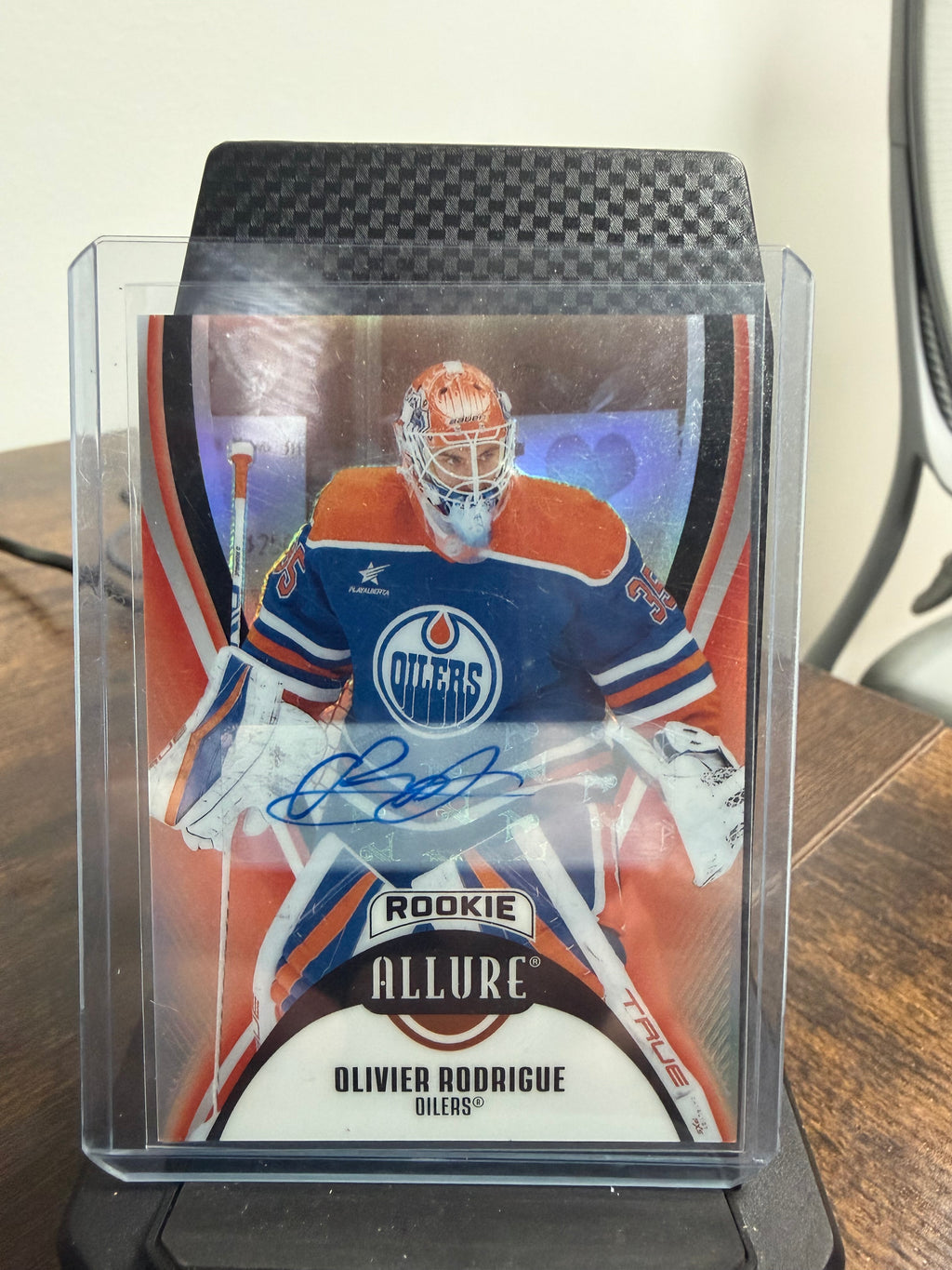 2025-26 Allure Hockey red rainbow auto Oliver Rodrigue